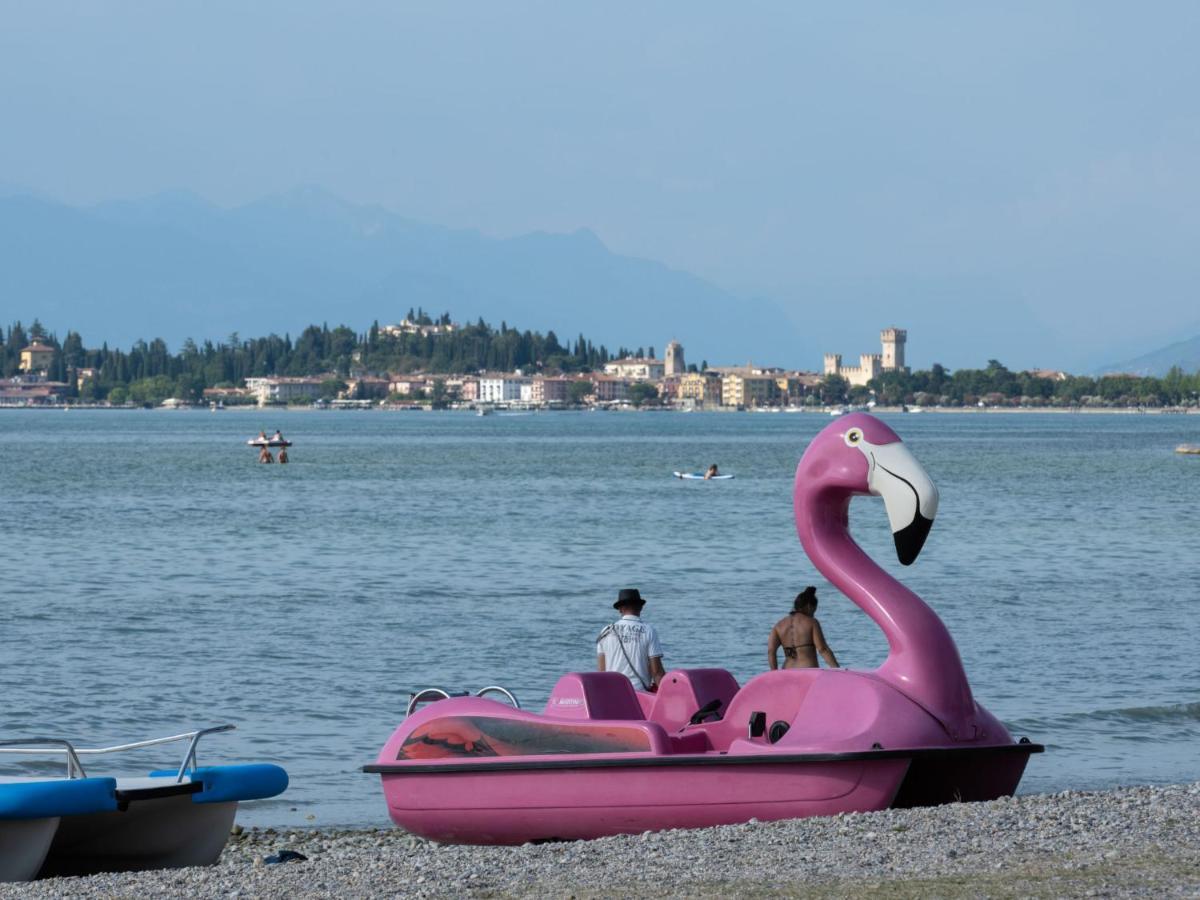 Holiday Home Garda Blue By Interhome Rivoltella del Garda Buitenkant foto
